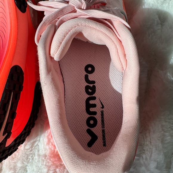 Nike Vomero 18 Size 8.5 Womens - Picture 5 of 8